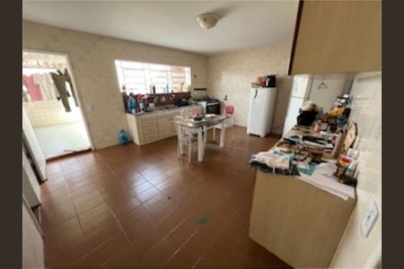 Casa à venda com 250m², 3 quartos e 1 vaga