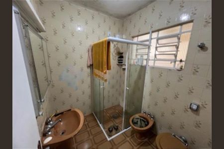 Casa à venda com 3 quartos, 250m² em Vila Romero, São Paulo