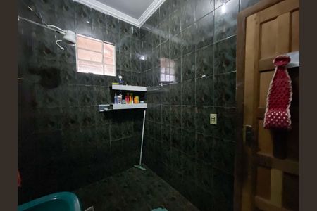 Casa à venda com 110m², 2 quartos e 1 vaga Casa à venda com 110m², 2 quartos e 1 vagaBanheiro