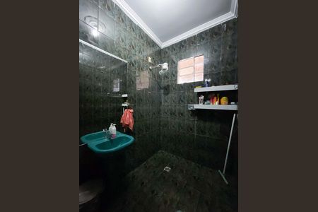Casa à venda com 110m², 2 quartos e 1 vaga Casa à venda com 110m², 2 quartos e 1 vagaBanheiro