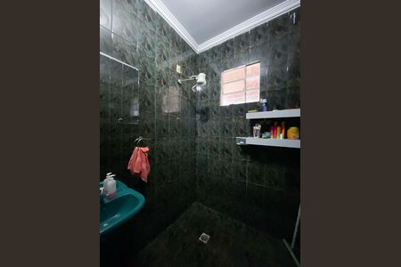 Casa à venda com 110m², 2 quartos e 1 vaga Casa à venda com 110m², 2 quartos e 1 vagaBanheiro