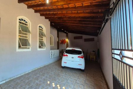 Casa à venda com 180m², 3 quartos e 3 vagasGaragem 