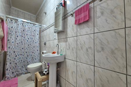Casa à venda com 180m², 3 quartos e 3 vagasBanheiro de Serviço 