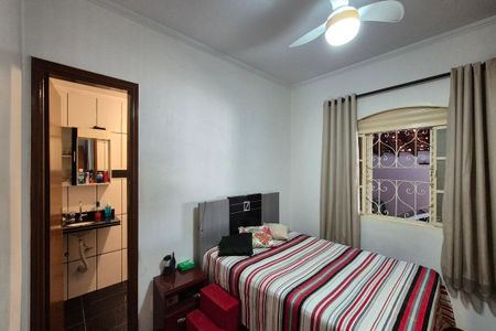 Casa à venda com 180m², 3 quartos e 3 vagasQuarto 3 - Suíte
