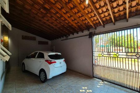 Casa à venda com 180m², 3 quartos e 3 vagasGaragem 