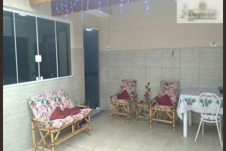 Casa à venda com 90m², 2 quartos e 2 vagas