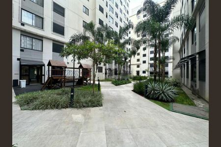 Apartamento à venda com 33m², 2 quartos e 1 vaga