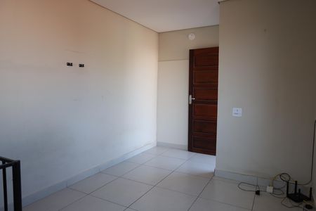 Casa para alugar com 1 quarto, 50m² em Cidade Dutra, São Paulo