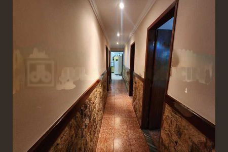 Casa à venda com 258m², 3 quartos e 3 vagas