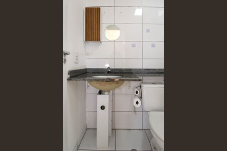 Apartamento para alugar com 42m², 2 quartos e 1 vaga Apartamento para alugar com 42m², 2 quartos e 1 vagaBanheiro