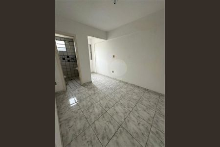 Apartamento à venda com 41m², 1 quarto e sem vaga