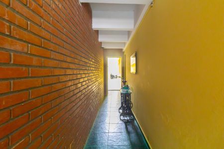Casa à venda com 125m², 3 quartos e 2 vagasCorredor