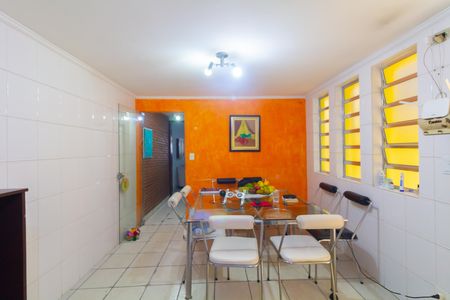 Casa à venda com 125m², 3 quartos e 2 vagasCozinha