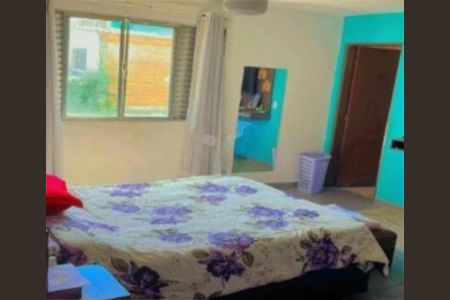 Casa à venda com 125m², 4 quartos e 9 vagas
