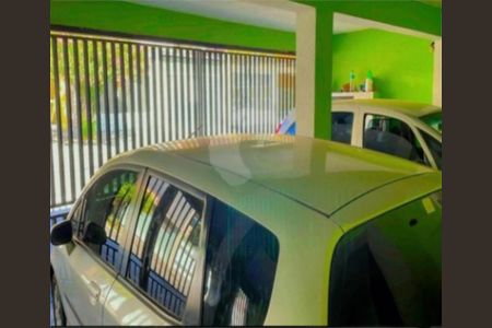 Casa à venda com 125m², 4 quartos e 9 vagas