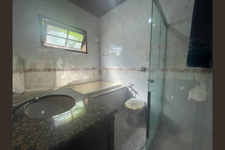 Casa à venda com 3 quartos, 118m² em Pitangueiras, Rio de Janeiro