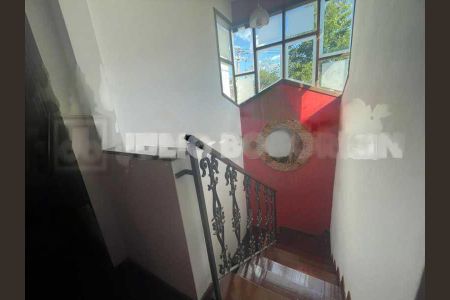Casa à venda com 118m², 3 quartos e 5 vagas
