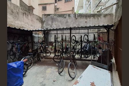 Bicicletário de apartamento para alugar com 2 quartos, 90m² em Santa Teresa, Rio de Janeiro