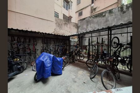 Bicicletário de apartamento para alugar com 2 quartos, 90m² em Santa Teresa, Rio de Janeiro
