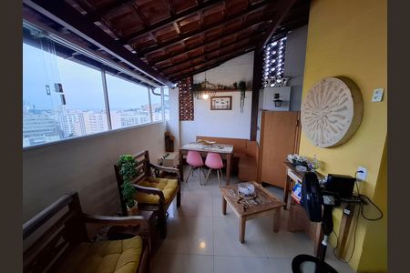 Apartamento para alugar com 90m², 2 quartos e sem vaga Apartamento para alugar com 90m², 2 quartos e sem vagaVaranda