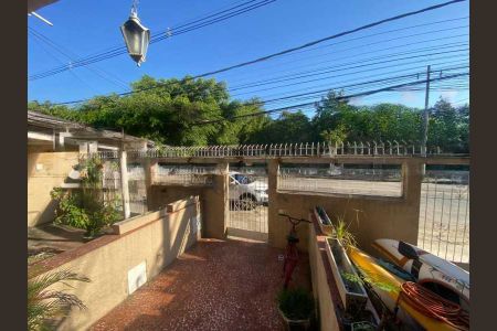 Apartamento à venda com 90m², 3 quartos e sem vaga