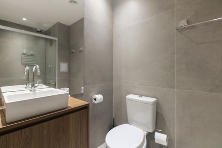 Studio para alugar com 23m², 1 quarto e sem vaga Studio para alugar com 23m², 1 quarto e sem vagaBanheiro