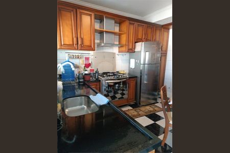 Casa à venda com 337m², 5 quartos e 6 vagas