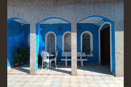 Casa à venda com 337m², 5 quartos e 6 vagas