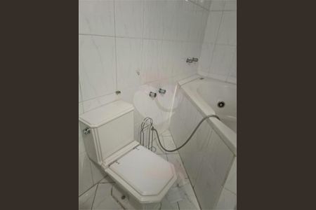Casa à venda com 337m², 5 quartos e 6 vagas