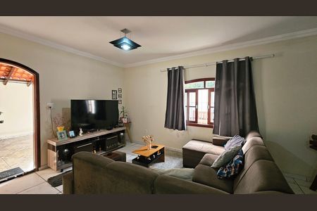 Casa para alugar com 348m², 3 quartos e 2 vagas