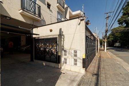 Apartamento para alugar com 63m², 3 quartos e 1 vaga Apartamento para alugar com 63m², 3 quartos e 1 vagaFachada