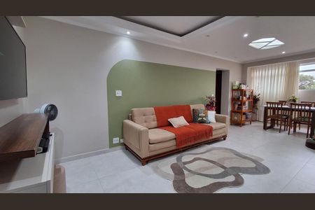 Apartamento à venda com 75m², 2 quartos e 1 vaga Apartamento à venda com 75m², 2 quartos e 1 vagaSala