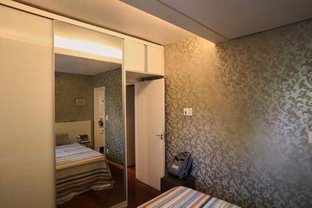 Apartamento à venda com 130m², 3 quartos e 1 vaga Apartamento à venda com 130m², 3 quartos e 1 vagaSuíte