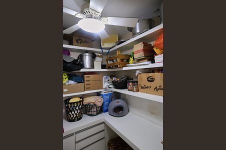 Apartamento à venda com 130m², 3 quartos e 1 vaga Apartamento à venda com 130m², 3 quartos e 1 vagaQuarto de Serviço