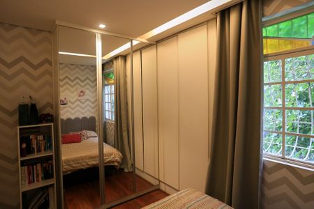 Apartamento à venda com 130m², 3 quartos e 1 vaga Apartamento à venda com 130m², 3 quartos e 1 vagaQuarto