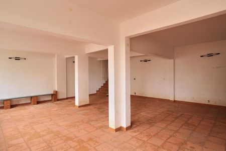 Apartamento à venda com 130m², 3 quartos e 1 vaga Apartamento à venda com 130m², 3 quartos e 1 vagaÁrea comum