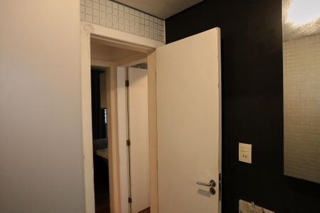 Apartamento à venda com 130m², 3 quartos e 1 vaga Apartamento à venda com 130m², 3 quartos e 1 vagaBanheiro