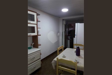 Casa à venda com 2 quartos, 100m² em Vila Serralheiro, São Paulo