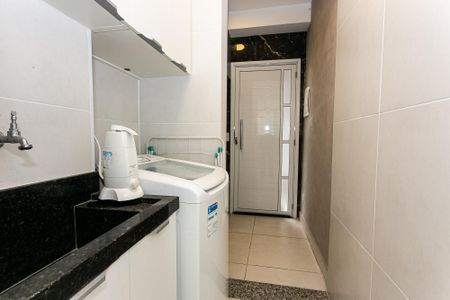 Apartamento à venda com 37m², 1 quarto e sem vaga Apartamento à venda com 37m², 1 quarto e sem vagaÁrea de Serviço