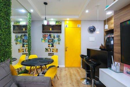 Sala de apartamento à venda com 2 quartos, 45m² em Parque Pirajussara, São Paulo