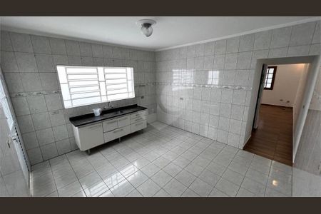 Casa à venda com 3 quartos, 134m² em Vila Francos, São Paulo