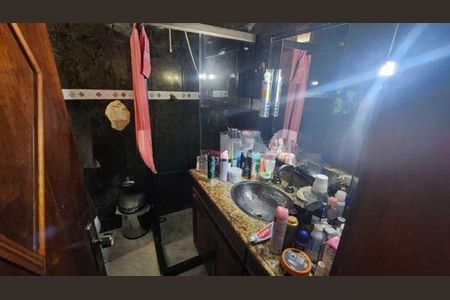 Apartamento à venda com 72m², 2 quartos e sem vaga