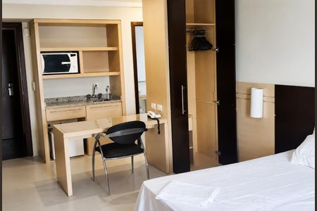 Sala/Quarto de casa para alugar com 1 quarto, 28m² em Centro, Pinhais