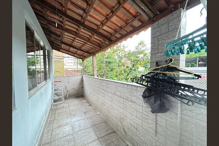 Casa para alugar com 120m², 4 quartos e sem vagaVaranda