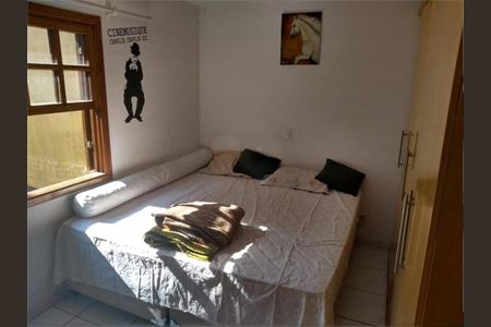 Casa à venda com 3 quartos, 155m² em Parque Ipe, São Paulo