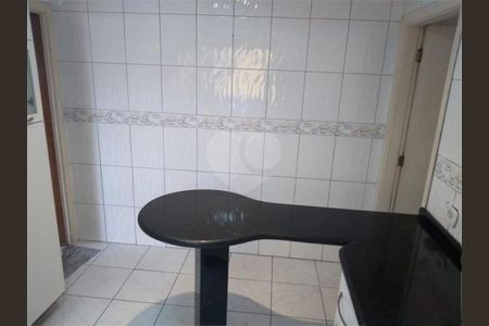 Casa à venda com 3 quartos, 155m² em Parque Ipe, São Paulo