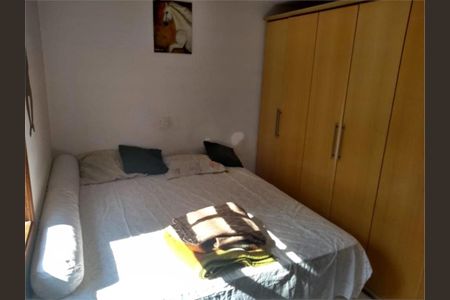 Casa à venda com 3 quartos, 155m² em Parque Ipe, São Paulo