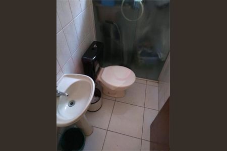 Casa à venda com 3 quartos, 155m² em Parque Ipe, São Paulo