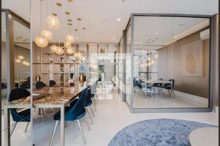 Apartamento à venda com 61m², 2 quartos e sem vagaÁrea comum - Salão de festas