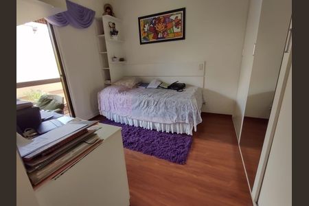 Apartamento à venda com 182m², 4 quartos e 4 vagas Apartamento à venda com 182m², 4 quartos e 4 vagasQuarto